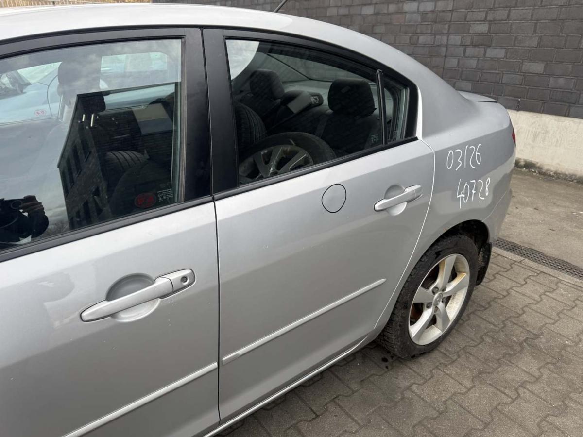 Mazda 3 BK original T&uuml;r hinten links Silber 4-T&uuml;rer Limousine Rohbau Bj.2004